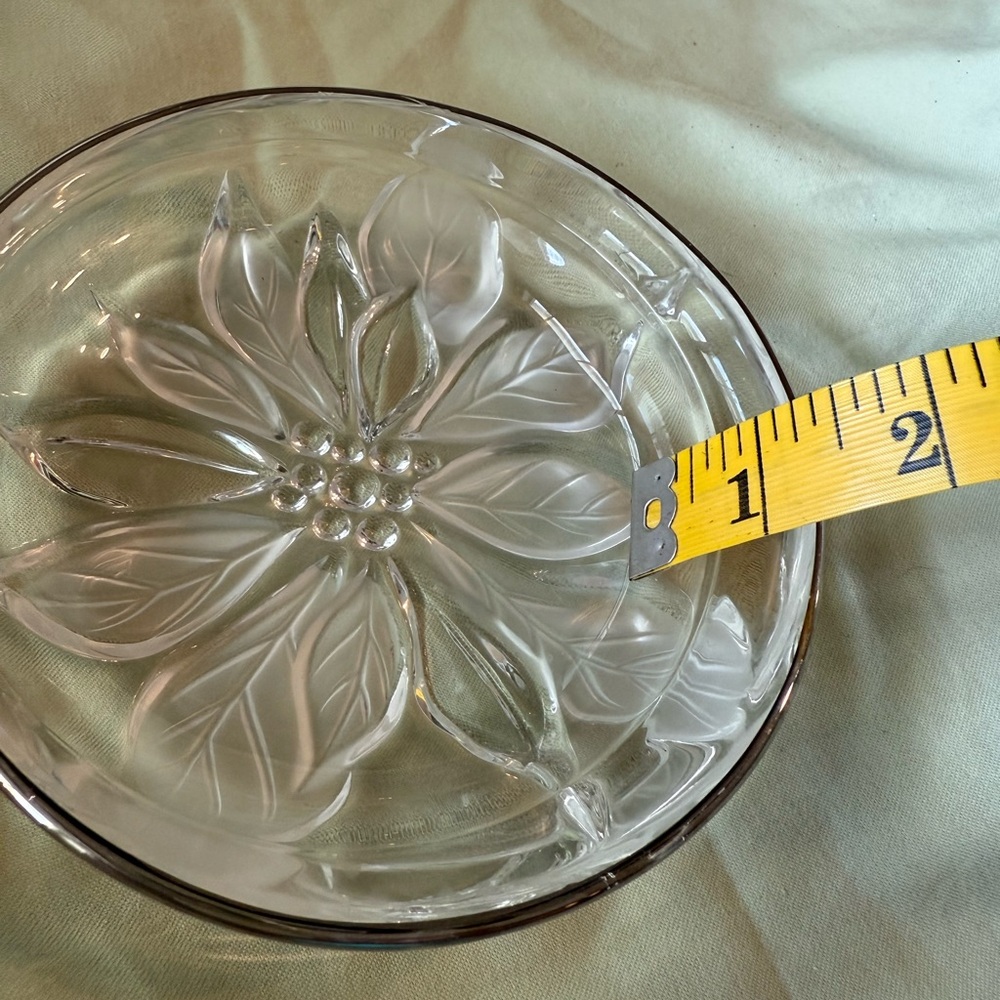 Source Unknown Clear Glass Holiday Plate